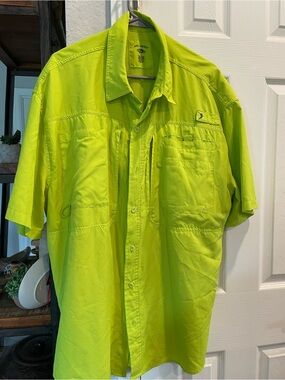 Reel Legends Men’s XL lime green short sleeve button down Fishing wind shirt
